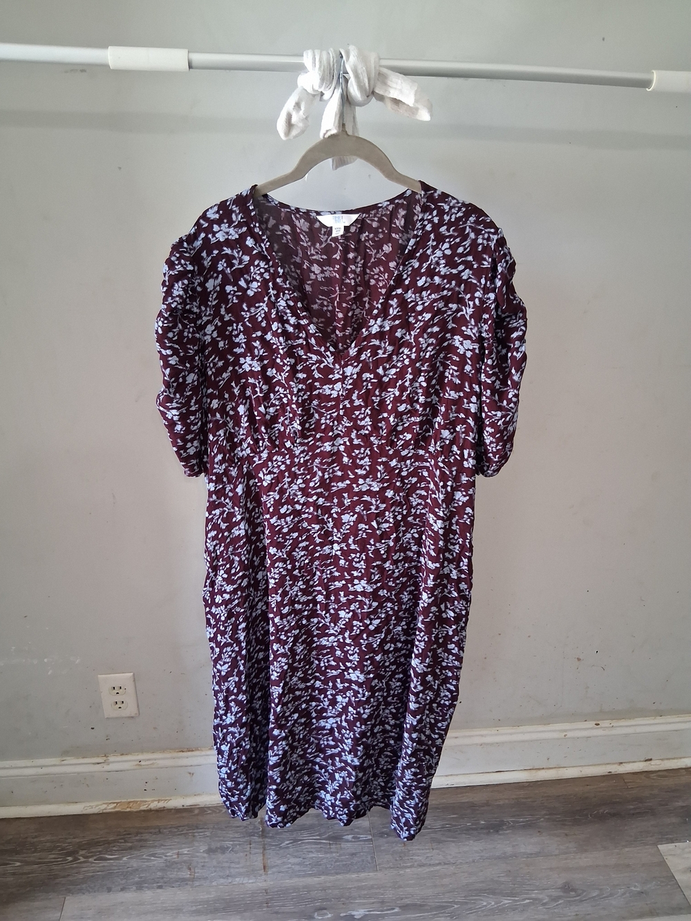 Time and Tru Brown Floral V-Neck Midi Dress
